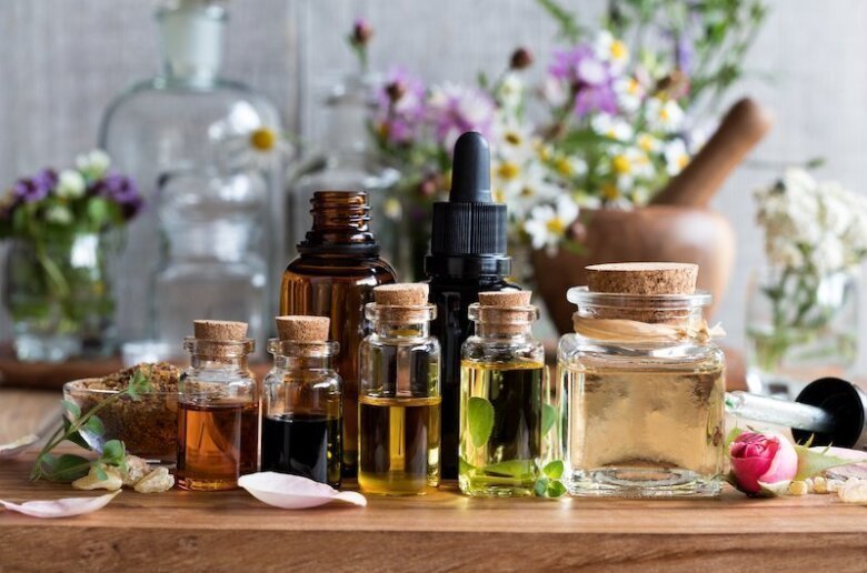 les huiles essentielles contre les jambes lourdes