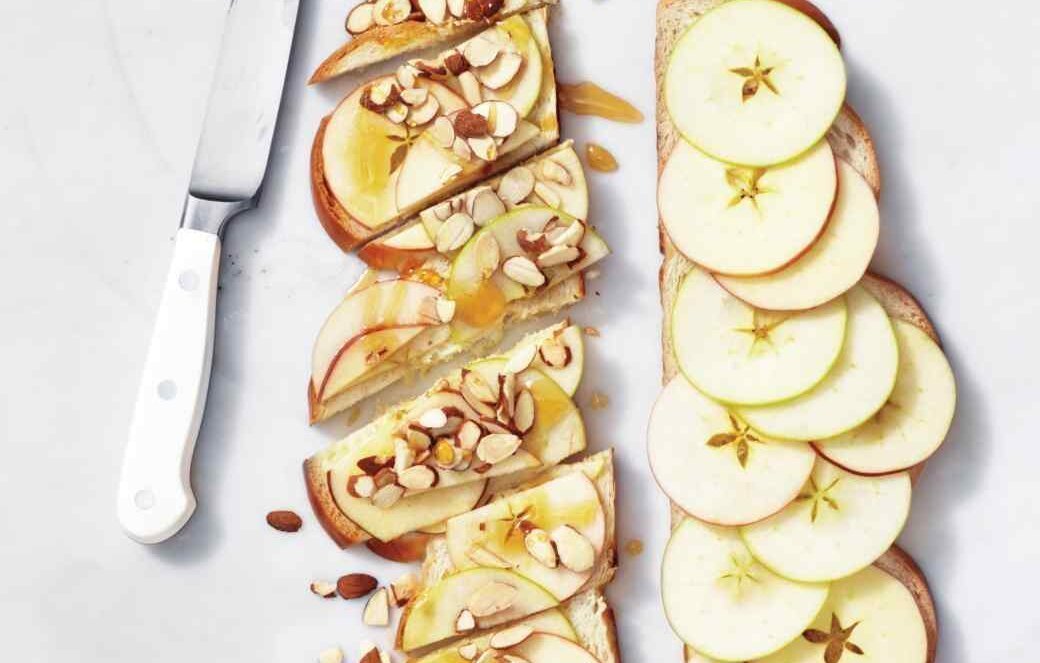 challah-apple-bread-167-d111217_vert