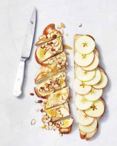 challah-apple-bread-167-d111217_vert