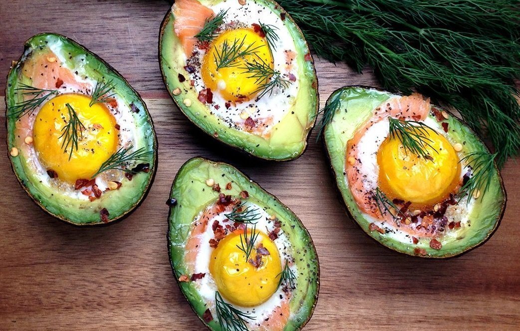 avocat-oeuf