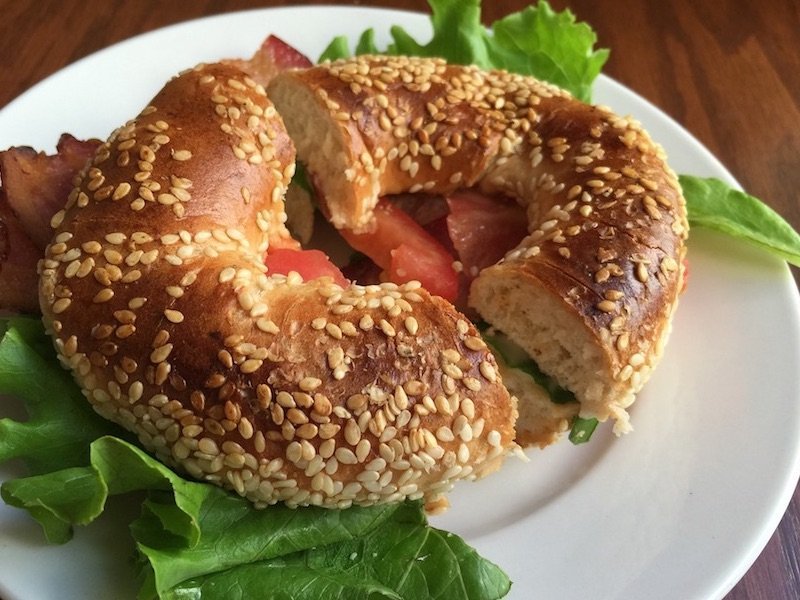 bagel kiwi