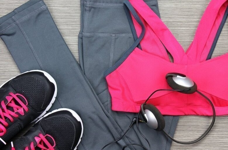 Disfruta aún más tu sesión deportiva con un buen outfit.
