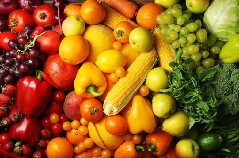 Por las fibras que contienen, las frutas y verduras te permiten disminuir la celulitis incrustada en tu piel.