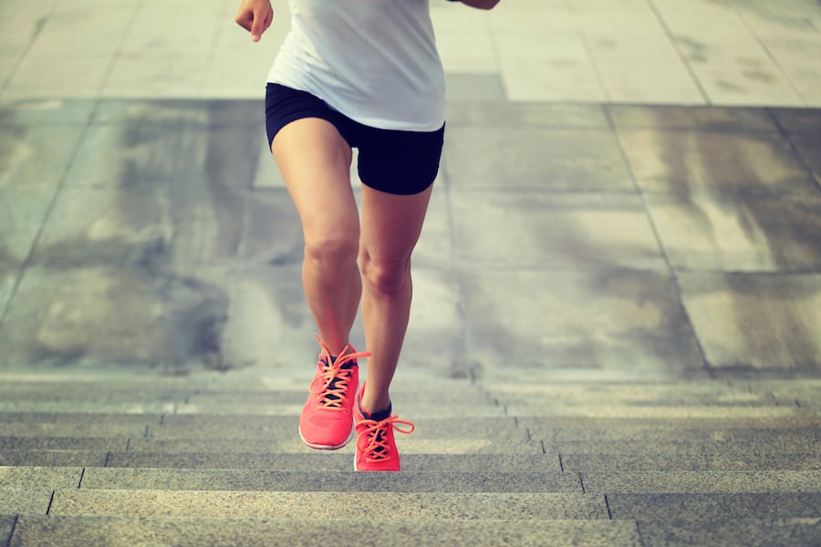 El running trabaja los músculos de tus muslos y te ayuda a deshacerte de la piel de naranja.
