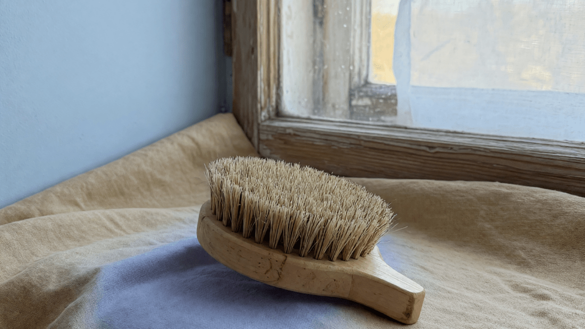 What is anti-cellulite dry brushing?