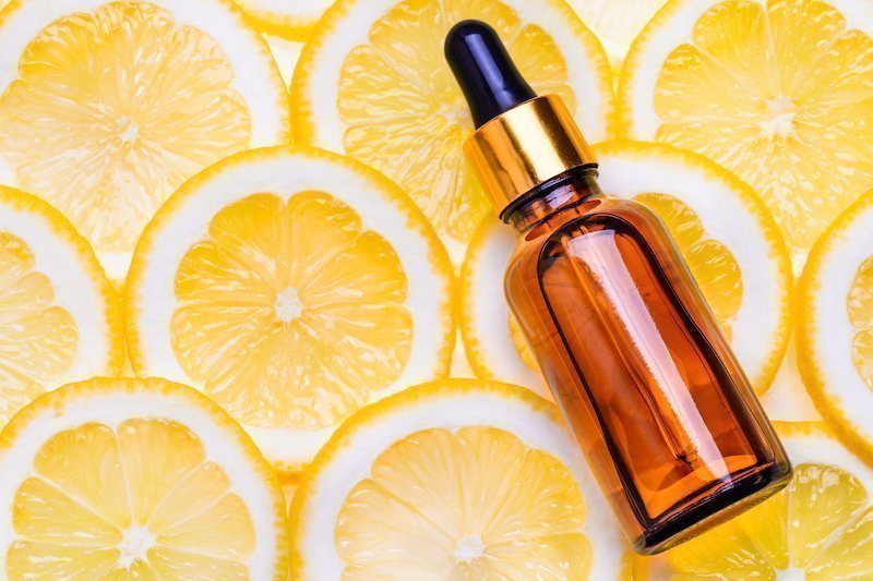 Éliminer la cellulite avec l'huile essentielle de citron