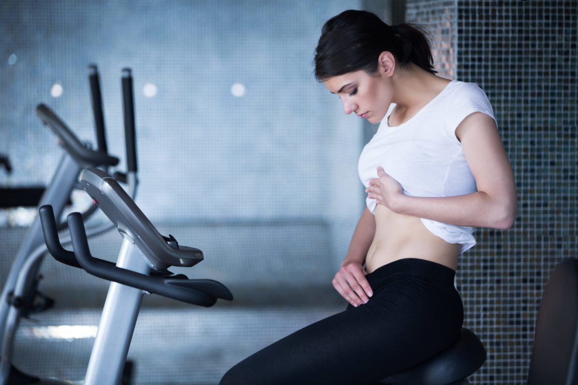 Retendre la peau du ventre : des solutions naturelles (sans chirurgie esthétique) - Retendre peau ventre sport