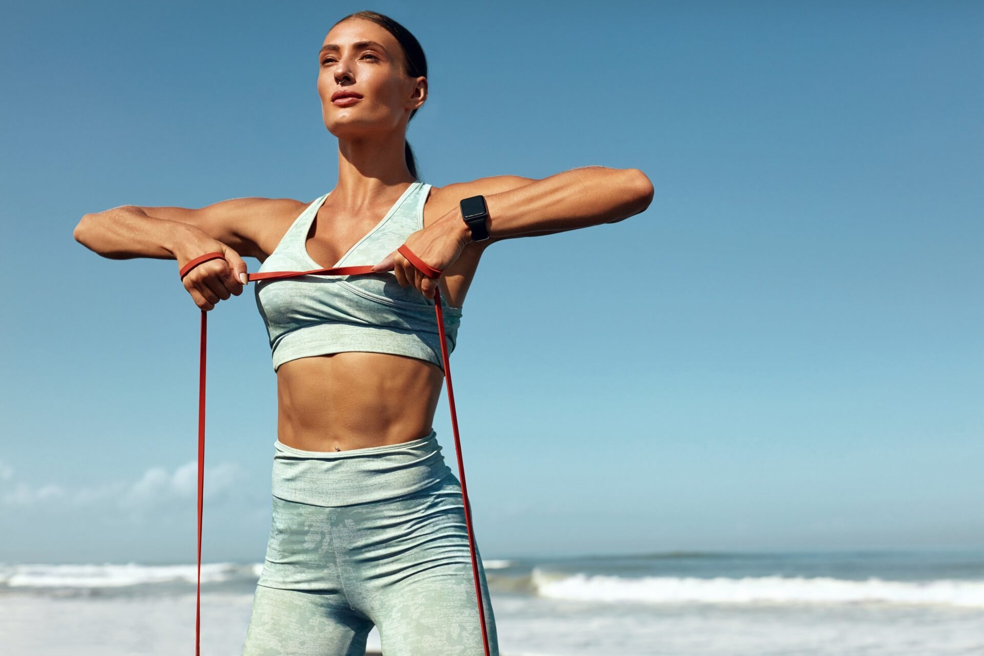 exercices-épaules-élastique-vertical-bilatéral