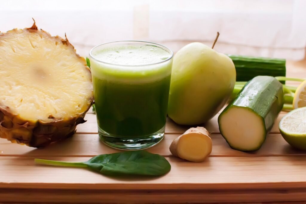 Jus légumes détox ananas
