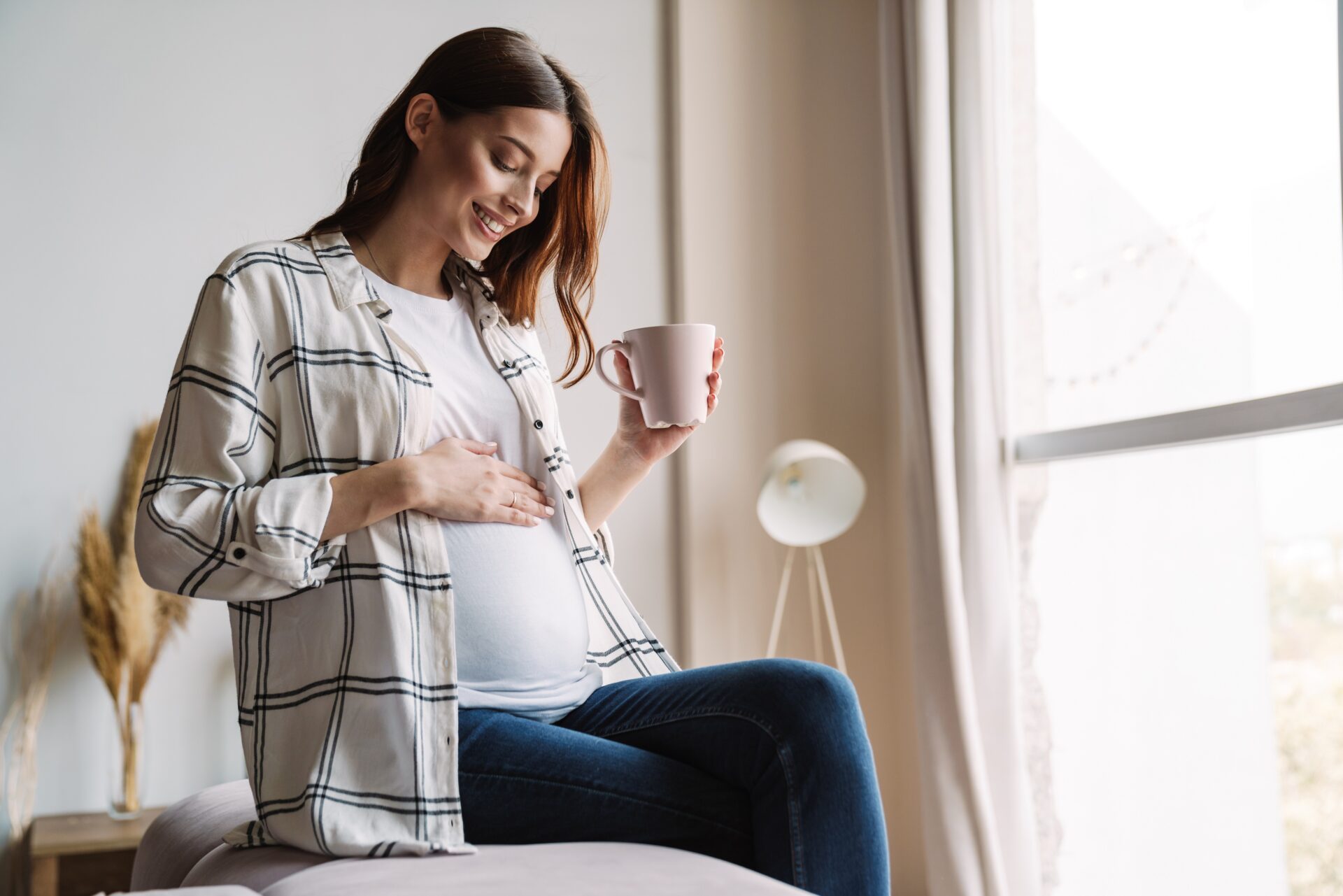 QUELLE TISANE PENDANT LA GROSSESSE ? CONSEILS ET AVERTIS POUR L'UTILISATION