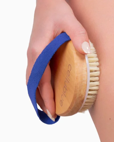 Suchý masážní kartáč